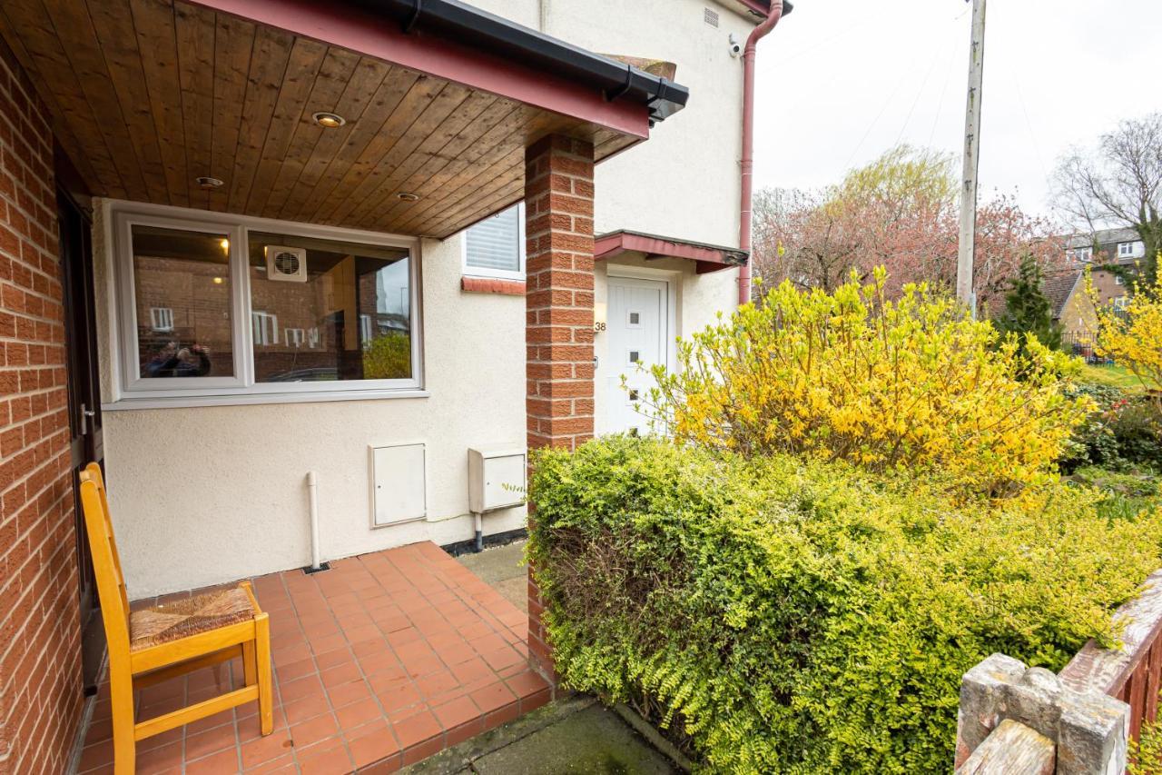 M9 Guest House 曼彻斯特 外观 照片